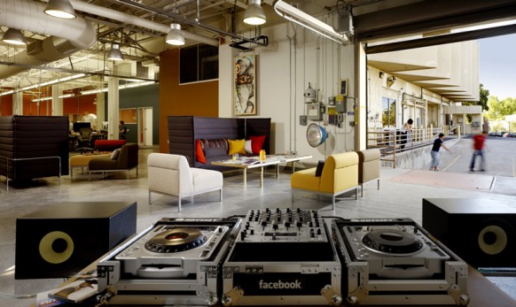 facebook-office-lounge-582x347